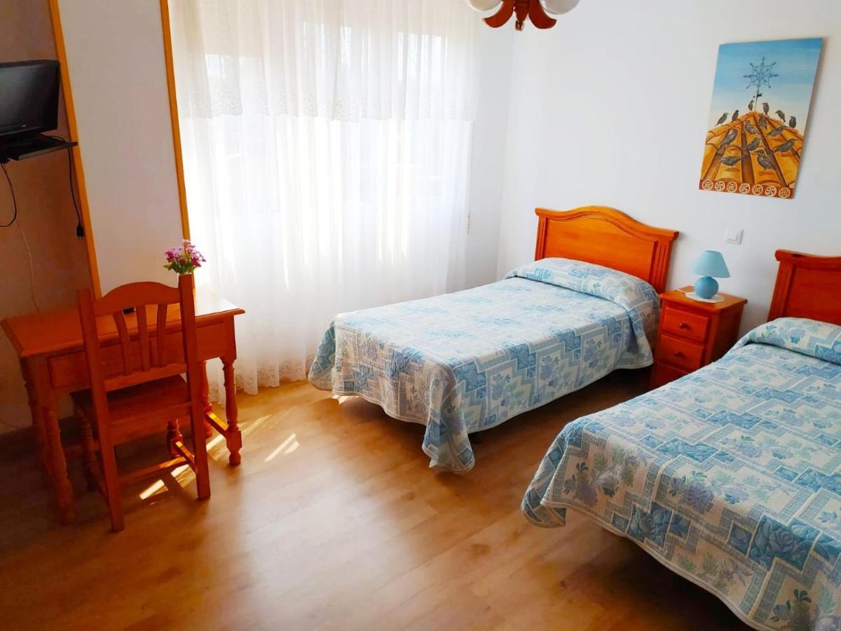 Alto Santiago Alojamiento Con Parking San Vicente De La Barquera Exteriör bild
