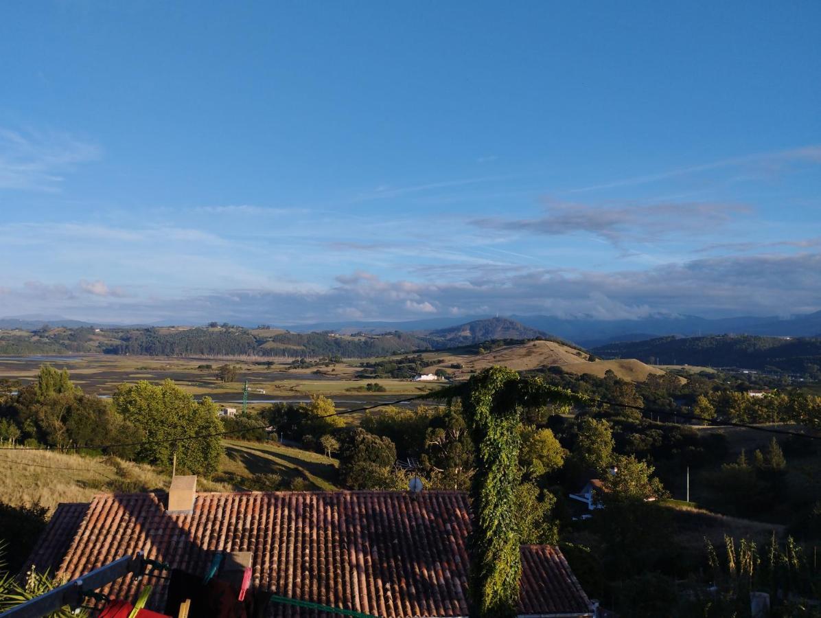 Alto Santiago Alojamiento Con Parking San Vicente De La Barquera Exteriör bild